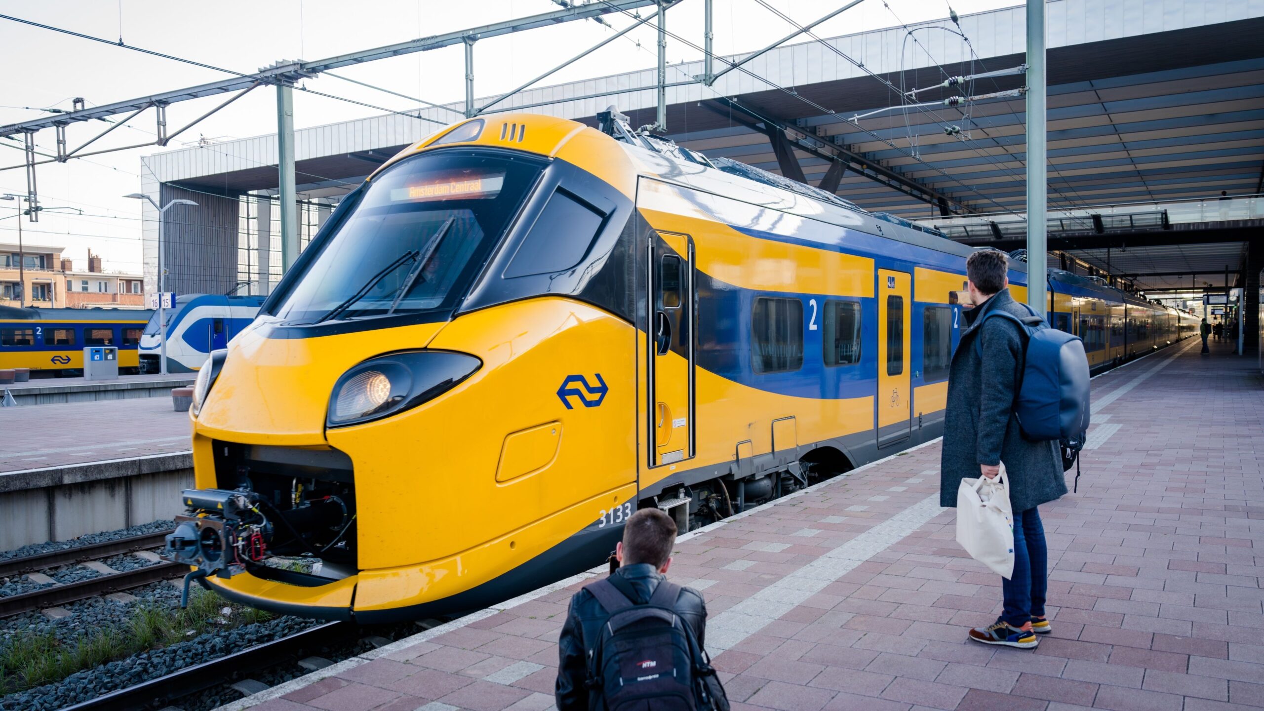 Nieuwe intercity naar werkplaats gebracht om problemen met deuren