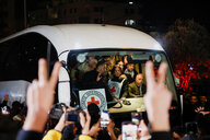 +++ Nachrichten im Nahost-Konflikt +++: Tote Geiseln übergeben, Gefangene freigelassen