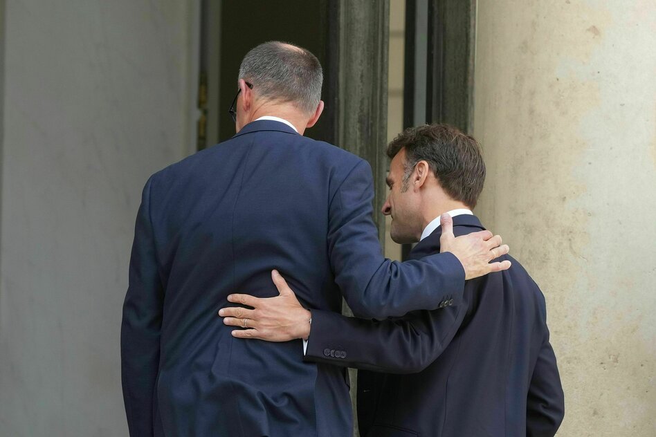 Antrittsbesuch in Frankreich: Merz will über europäische nukleare Abschreckung reden