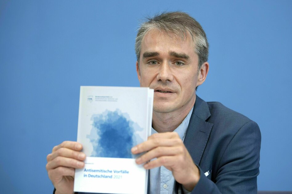 Streit um Antisemitismus-Definition: Scharfe Kritik an den Rechercheuren