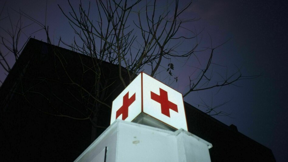 Arbeitszeiten im Krankenhaus: Halb auf Autopilot