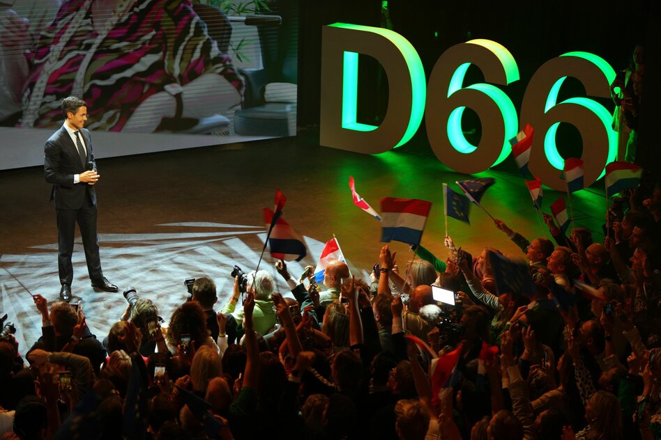 Parlamentswahlen in den Niederlanden: Liberale und Rechtspopulisten gleichauf