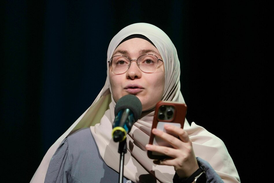 Deutsche Poetry-Slam-Meisterin: Ayşe Irem erdichtet sich den Meistertitel