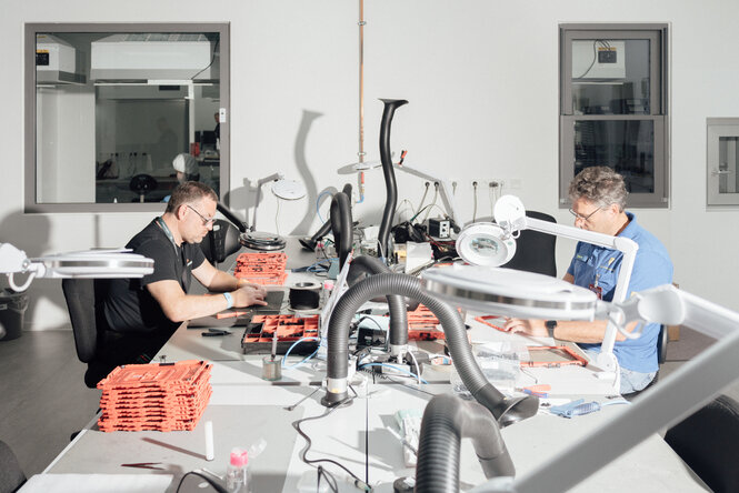 Blick in eine Fabrikationshalle.