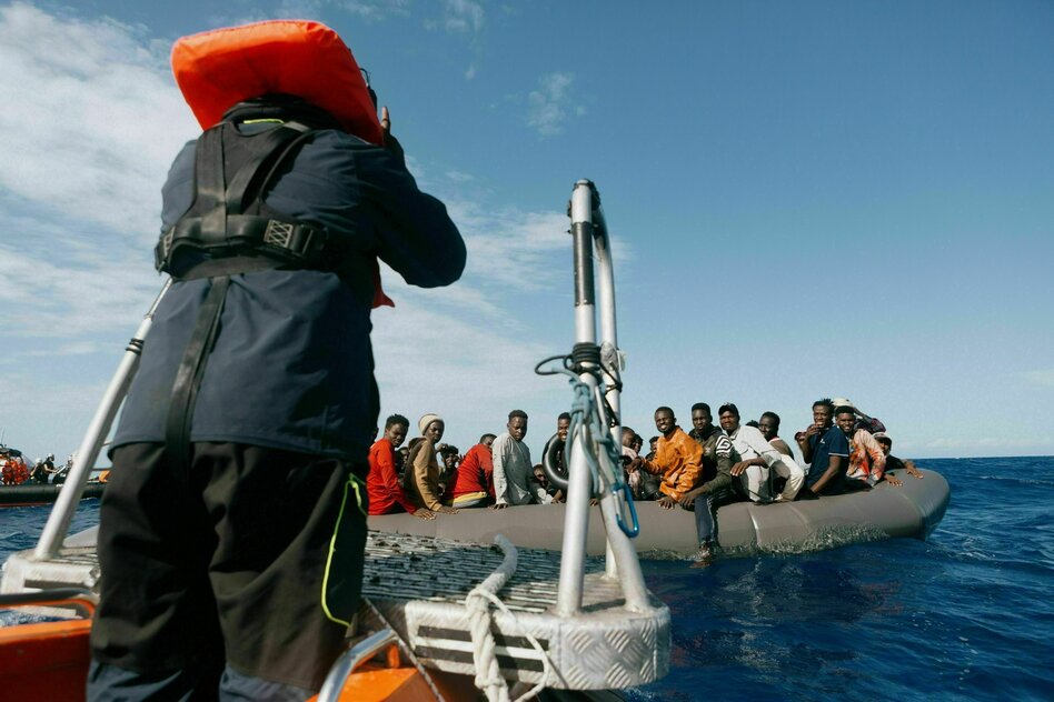 Nähe und Distanz in Berichterstattung: Oder soll man es machen?