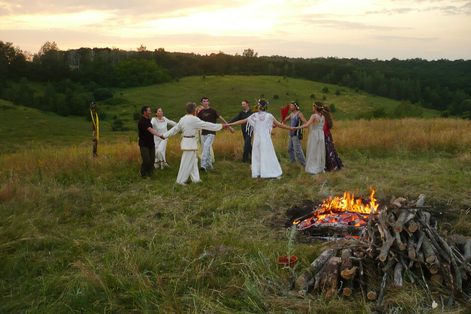 Aktivistin über Anastasia-Bewegung: „Es handelt sich nicht um harmlose Öko-Spinner“