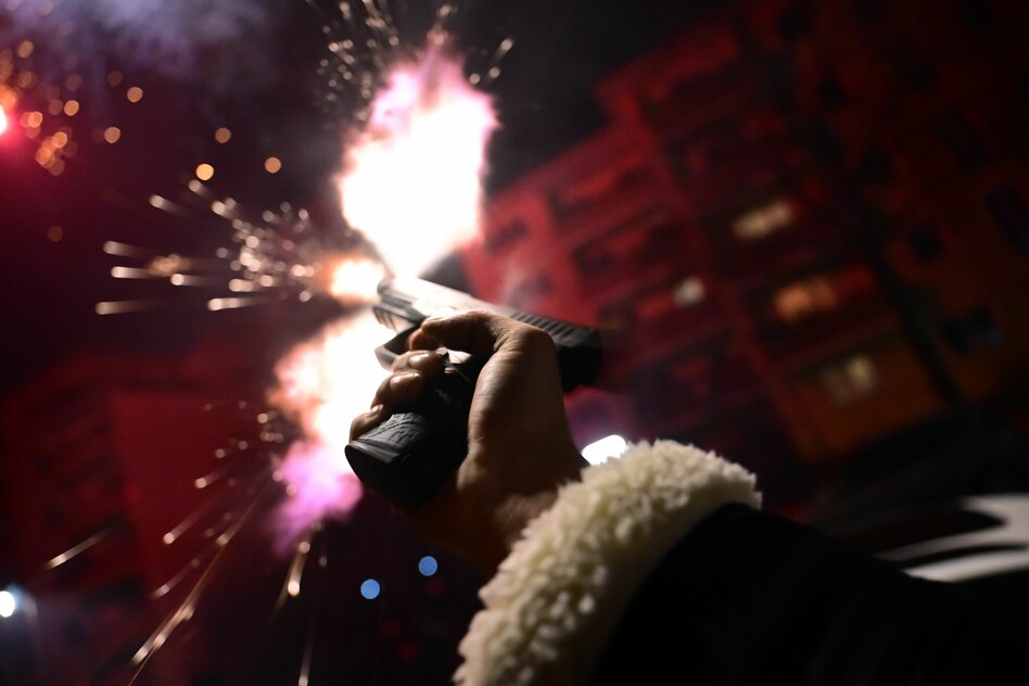 Angriffe auf Einsatzkräfte an Silvester: Rufe nach kurzem Prozess