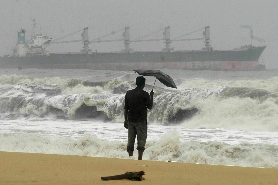 Arbeitsbedingungen auf Schiffen: Mehr als 6.000 Seeleute im Stich gelassen