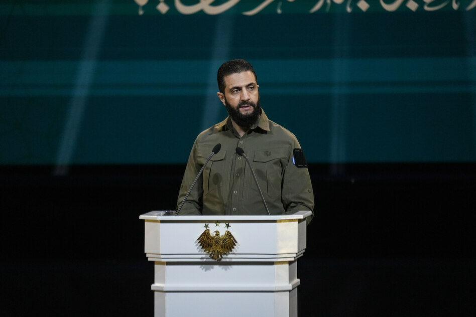 Attentatsversuch auf Präsidenten Syriens: Ahmed al-Scharaa ist Islamisten nicht radikal genug