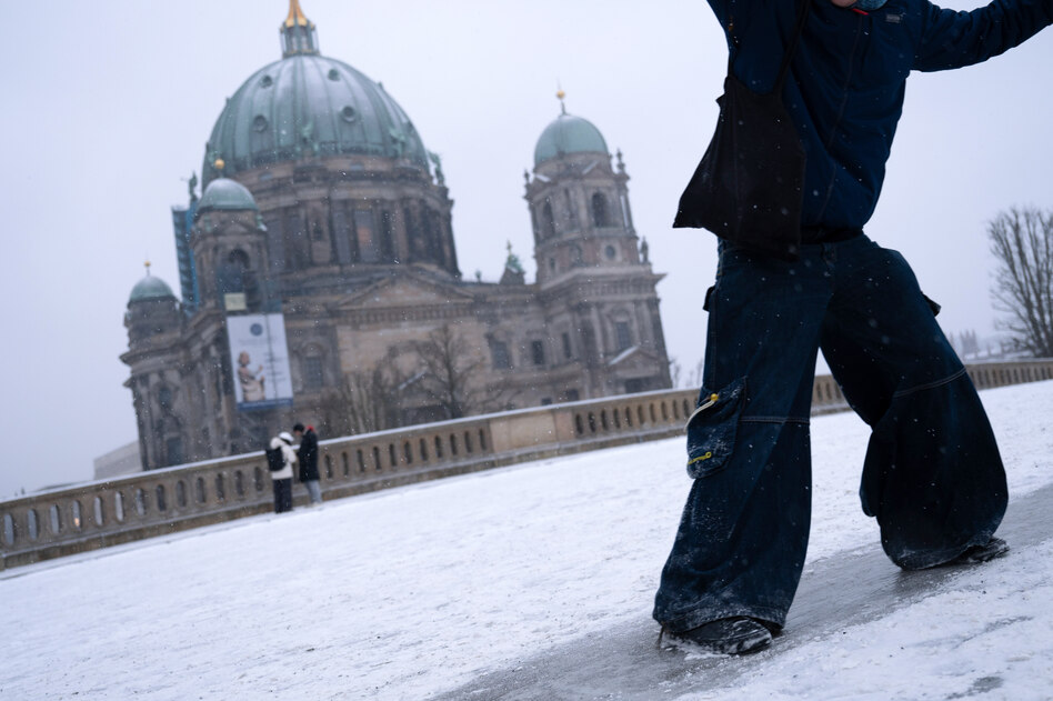 Eis und Schnee in Berlin: Da gerät was ins Schlittern