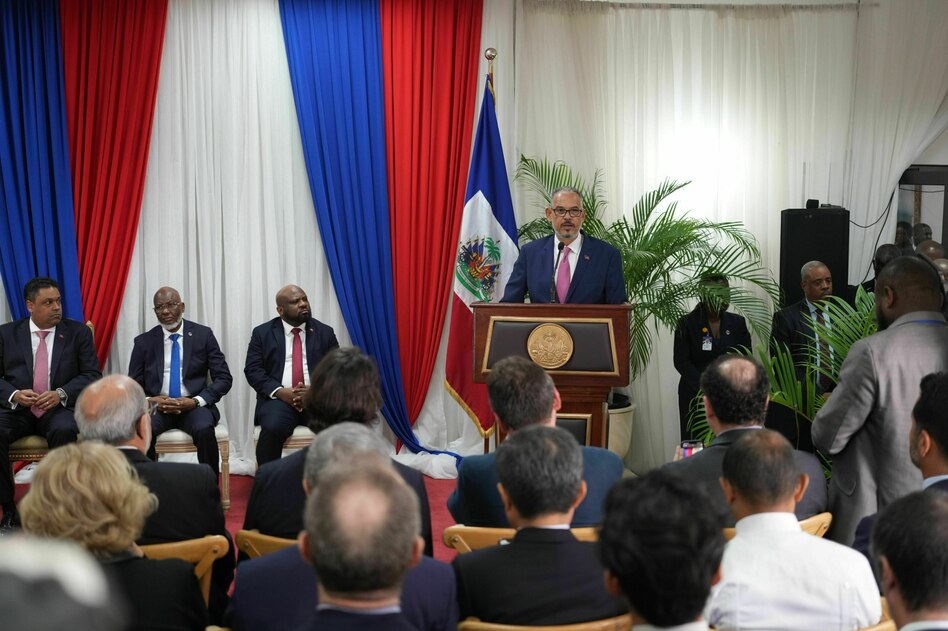 Politische Krise in Haiti: Präsidialrat legt Mandat nieder