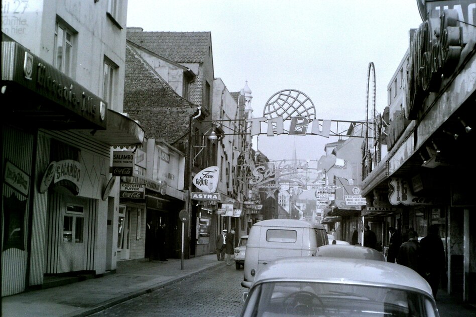 Re­gis­seu­r*in über Live-Sex-Theater: „Theater ist immer eine Art von Voyeurismus“