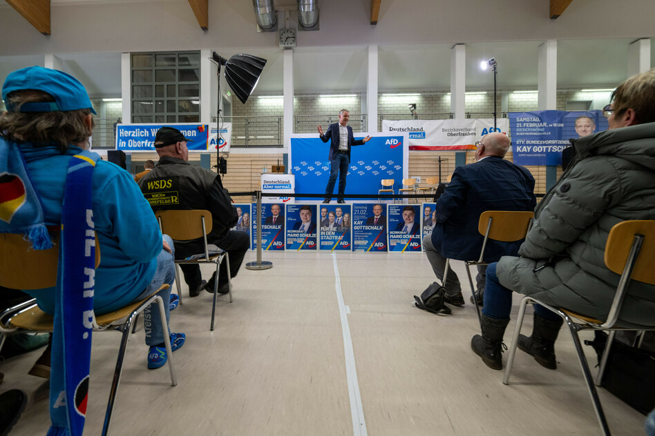 Von Kirche bis Fortuna-Ultras: Düsseldorf einig im Protest gegen Höcke
