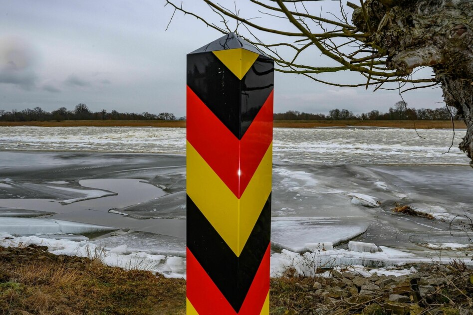 Wahrscheinlicher Rechtsbruch an Grenzen: Der Innenminister hat Kontrollzwang
