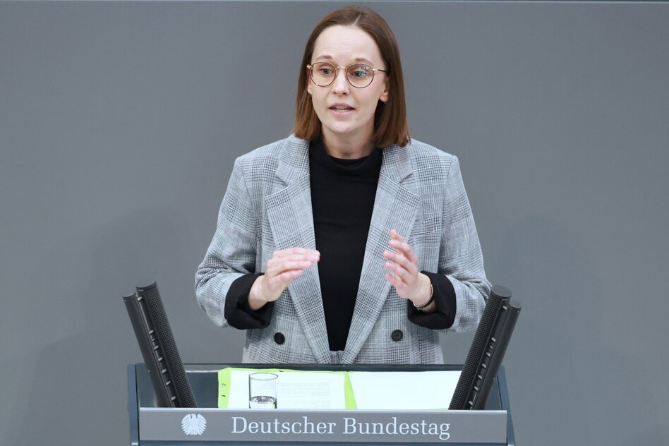Der Fall Fernandes/Ulmen im Bundestag: Ziel fast unumstritten, Formulierung aber nicht