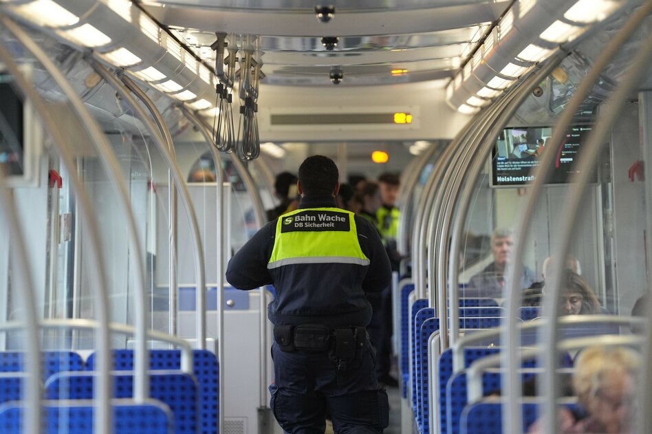 Fahren ohne Fahrschein in Hamburg: Bahnfahrt soll nicht mehr in den Knast führen