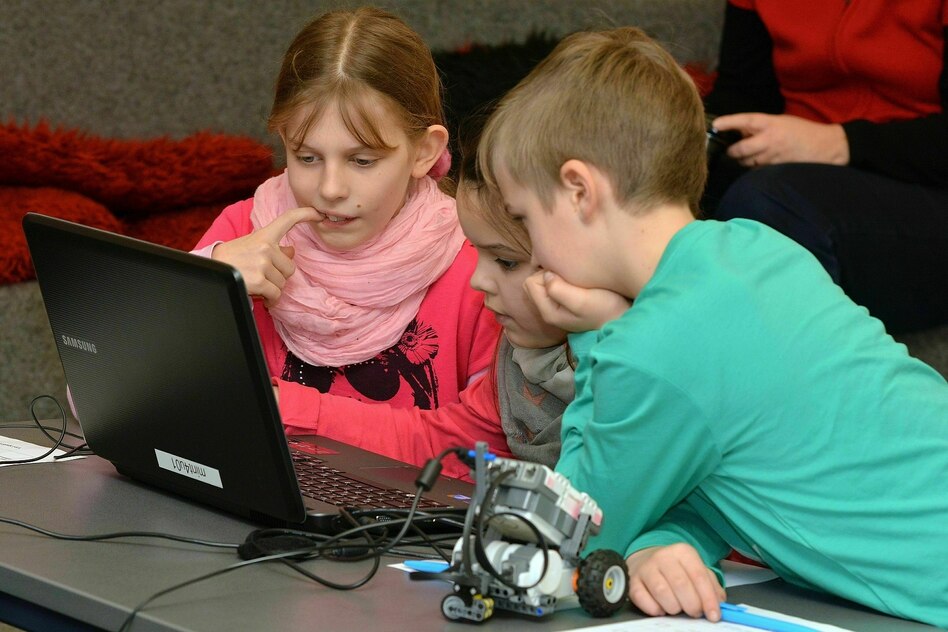 Frauen in IT-Berufen ausgebremst: Diskriminierung von Frauen in der IT-Branche steigt