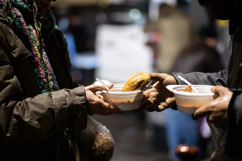 Linke und Verbände sind alarmiert: Immer mehr junge Menschen sind wohnungslos