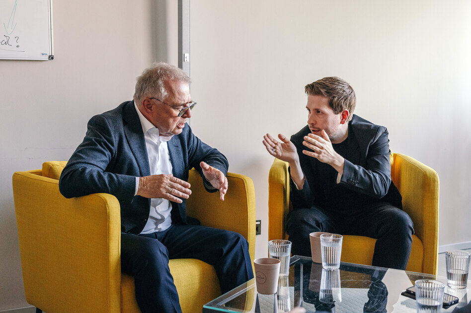 Diskutieren zwei Lobbyisten…: „Geht es in Deutschland gerecht zu?“