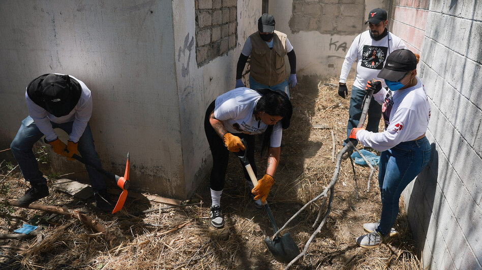 Fußball-WM in Mexiko: Und die Fans singen neben verscharrten Leichen