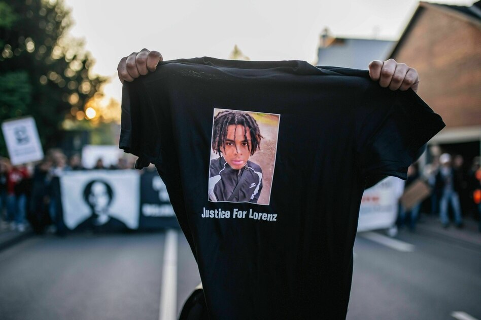 Rassistische Polizeigewalt: Fünf Schüsse von hinten