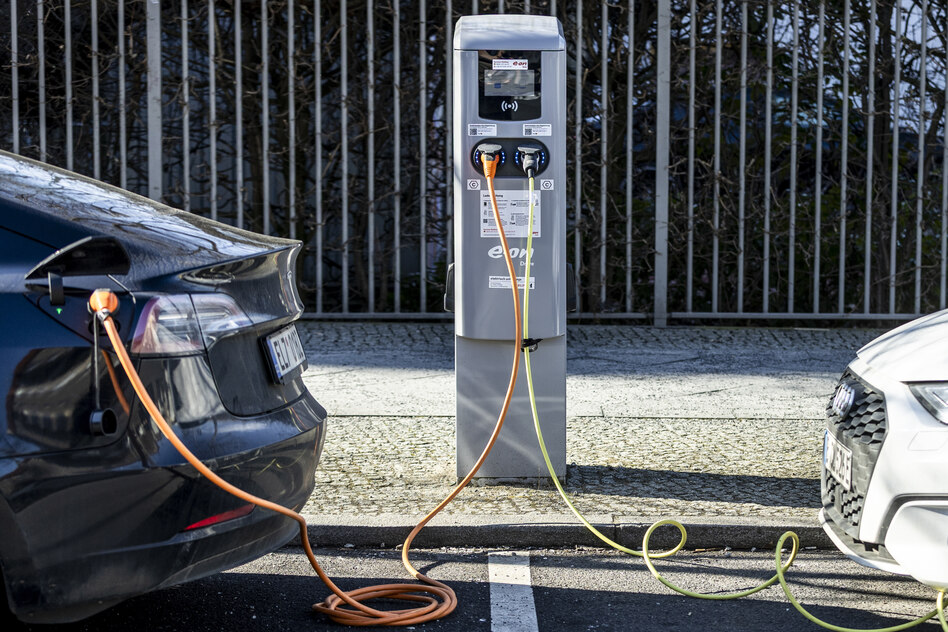 Elektroautos stabilisieren das Stromnetz: Geld verdienen mit dem E-Auto