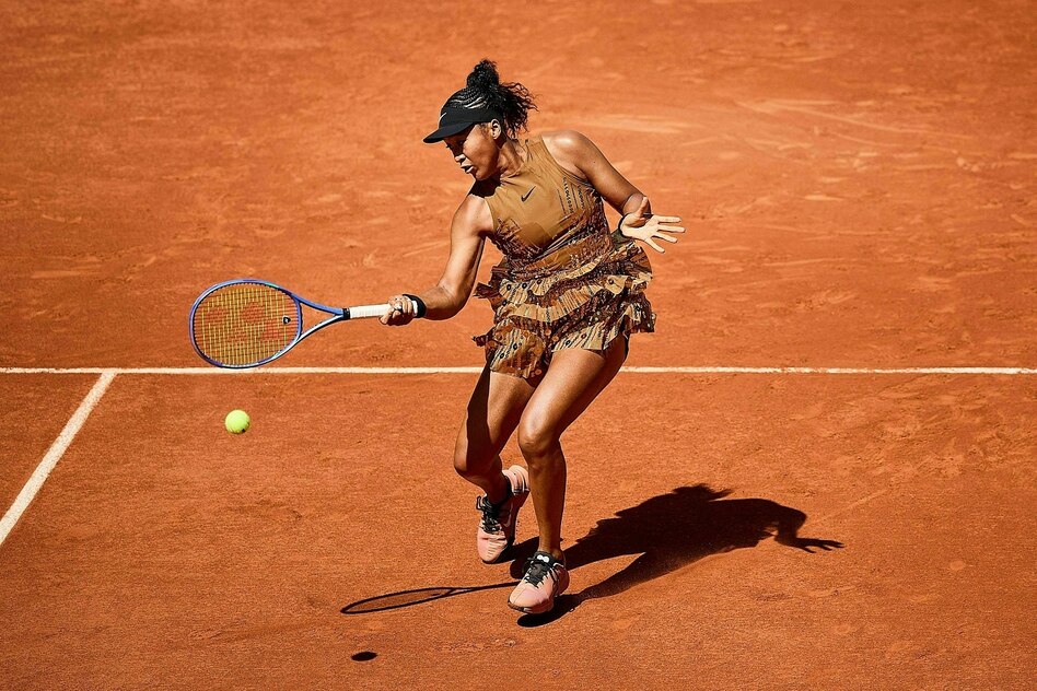 Fashion Statements bei Roland Garros: Osaka serviert