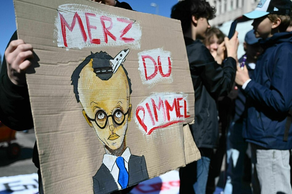 Schulstreik gegen Wehrpflicht: Fridays for Frieden