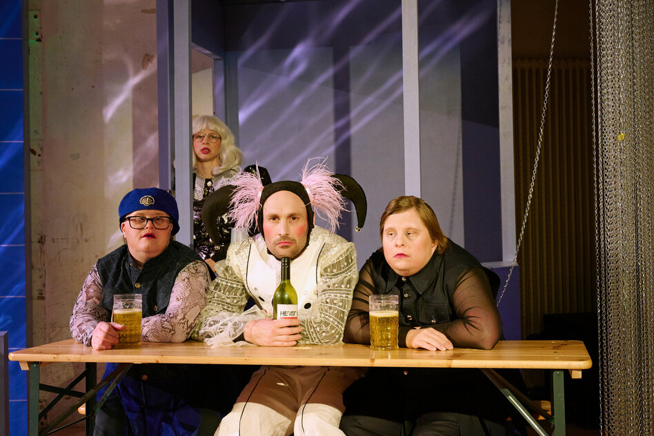 „Was ihr wollt“ Im RambaZamba-Theater: Therapie für Liebeskranke