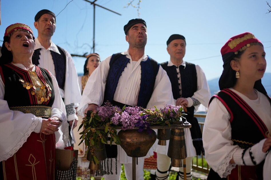 Die Wahrheit: Immer bereit zum Ouzo