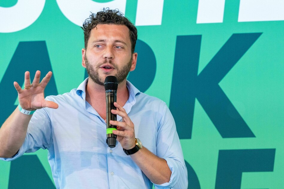 Ostkongress der Grünen auf Rügen: Auch Grüne essen Fleisch