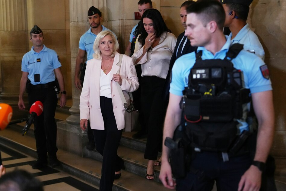 Le Pen nach Urteil in Frankreich: „Ich bin und bleibe Kandidatin“
