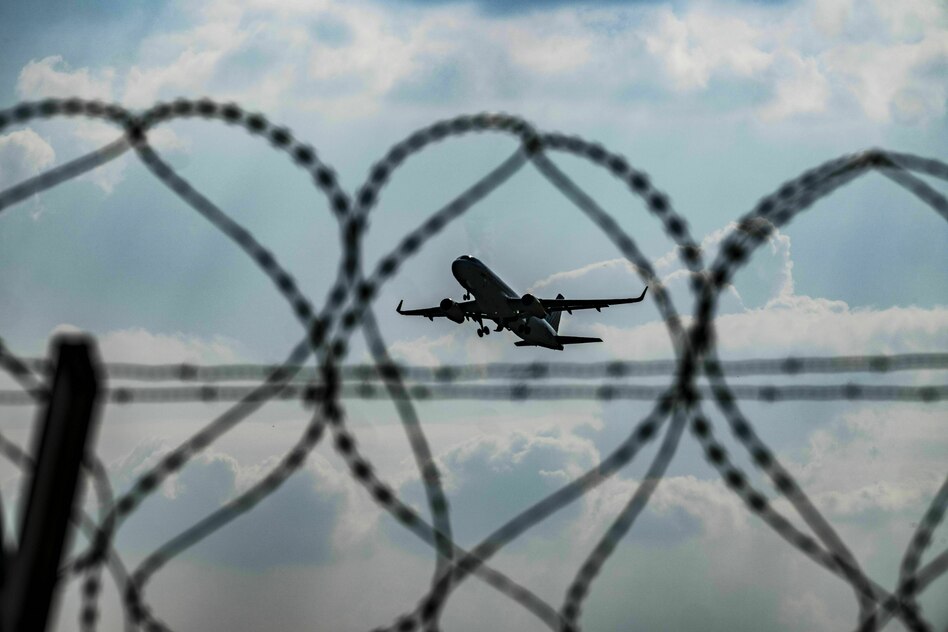 Migrationspolitik der Bundesregierung: Fünf unschuldige Afghanen in Abschiebehaft