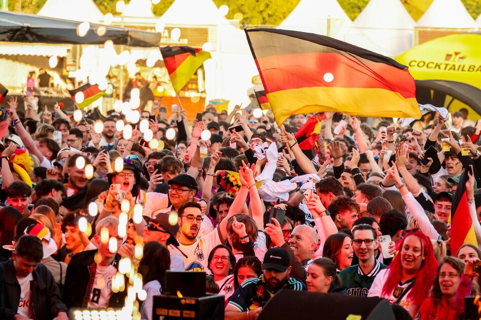 Rassistische Vorfälle nach WM-Aus: Ein Hitlergruß, Anfeindungen und eine Verfolgungsjagd