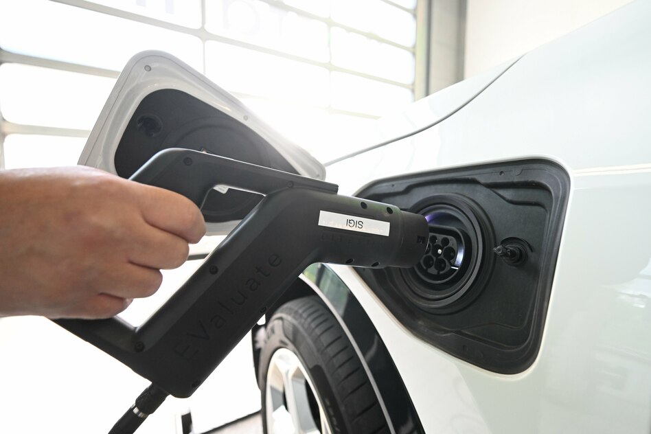 Kleine Anzeichen für Verkehrswende: Hohe Spritpreise pushen E-Mobilität
