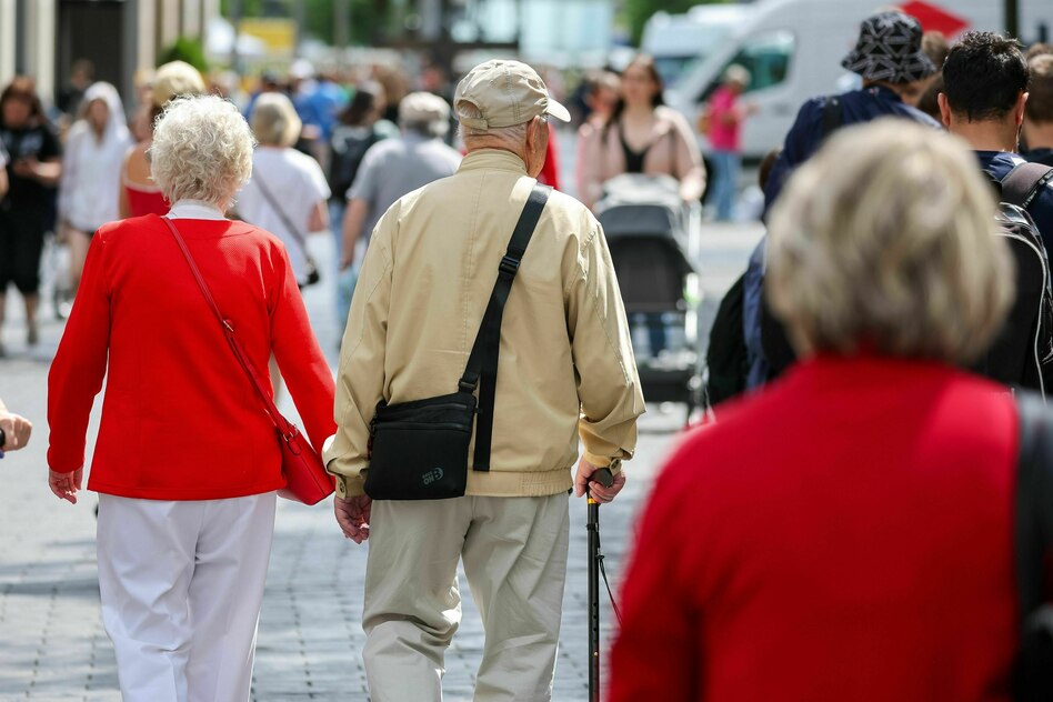 Rentenausgaben seit der Jahrtausendwende: Mehr Alte sind Deutschland weniger wert (zumindest relativ)
