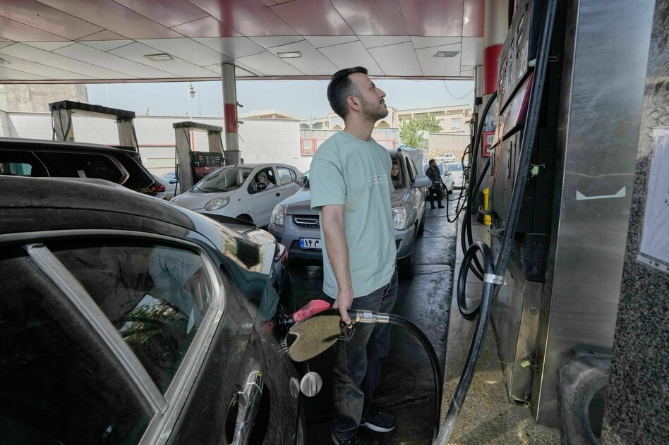 Wirtschaftskrise in Iran: „Ich würde kommen, wenn ich Benzin für die Fahrt hätte“