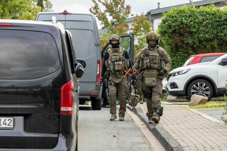Anschläge auf Umspannwerke: „Daniel, ruf mich zurück, es ist dringend“