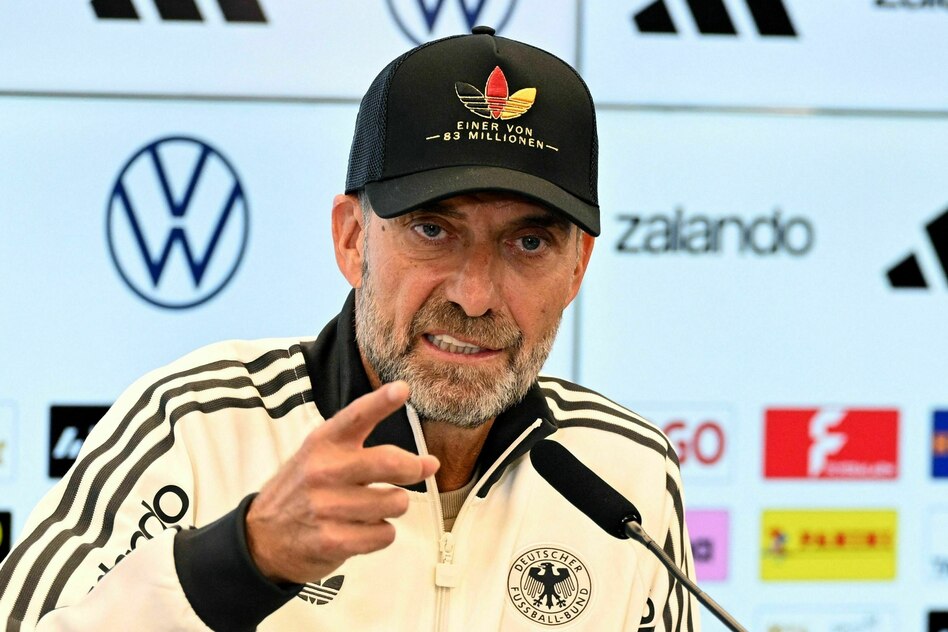 Fußball, tanken, wählen in Deutschland: Wenn der Bundestrainer Journalismus nicht versteht