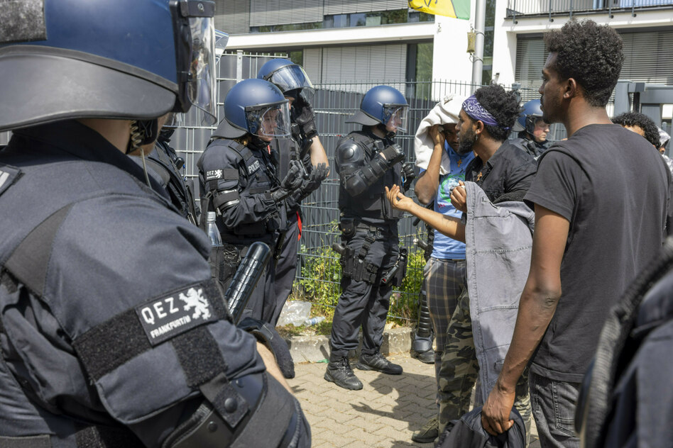 Gewalt unter Eritreern in Deutschland: Zwei eritreische Regierungsgegner in Untersuchungshaft