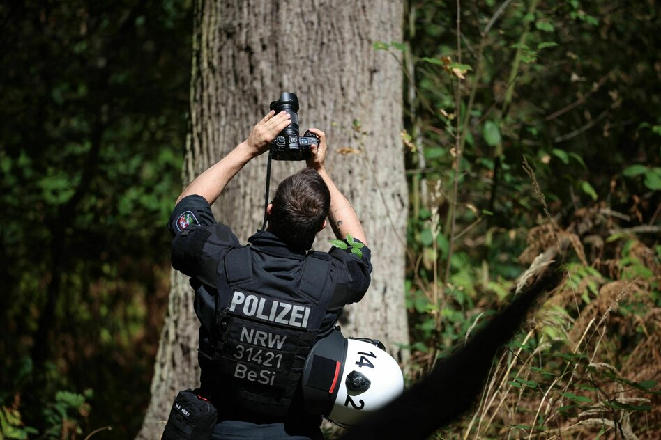 Großeinsatz im Hambi: Wo versteckt sich Daniel V.?