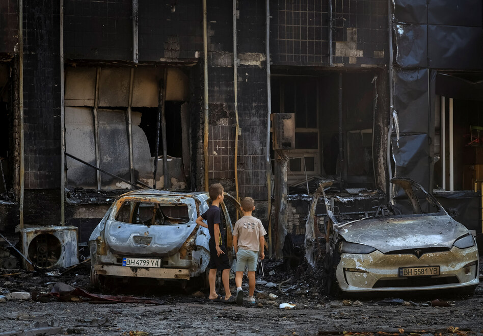 +++ Nachrichten im Ukraine-Krieg +++: Drei Tote bei russischen Luftangriffen