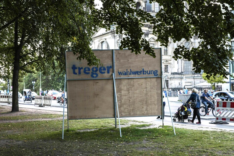 Wahlplakate 2026: Von „Milfs“ bis zu „männerfreien Innenstädten“