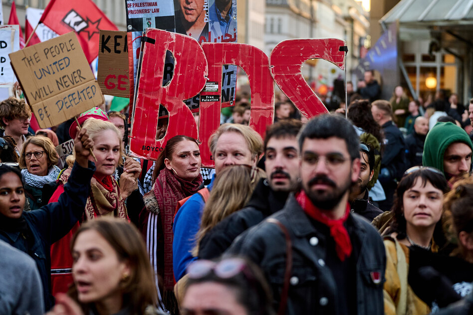 Die Staatsräson und die Linke: Beschuss aus den eigenen Reihen