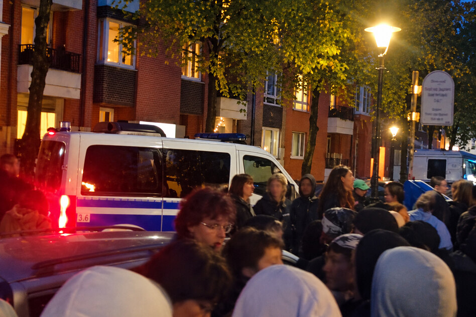 Razzia in queerem Community-Ort: Alles wegen ein paar Tabletten